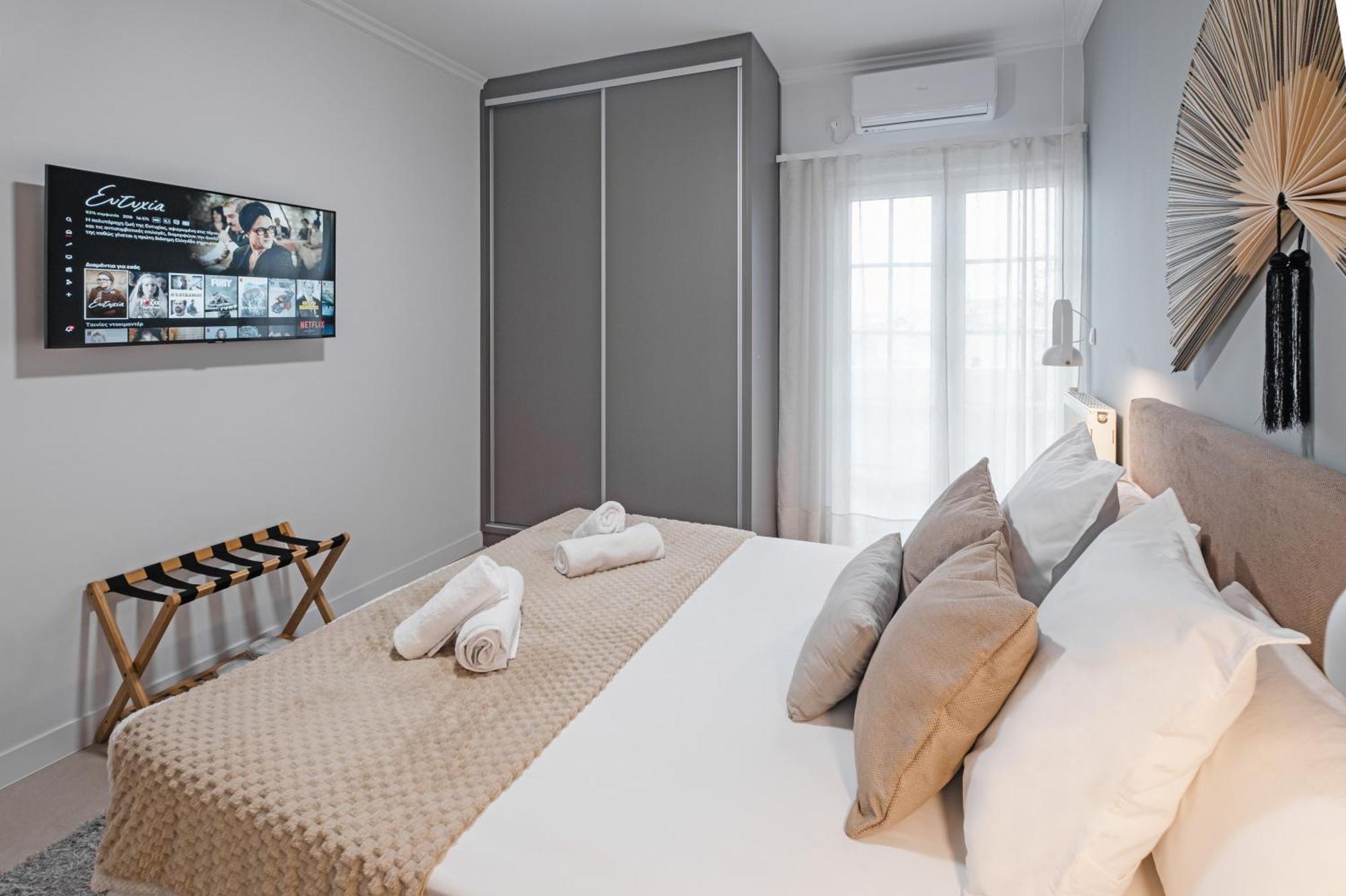 Singer Suites Kalamata - Luxury Suites Exterior photo